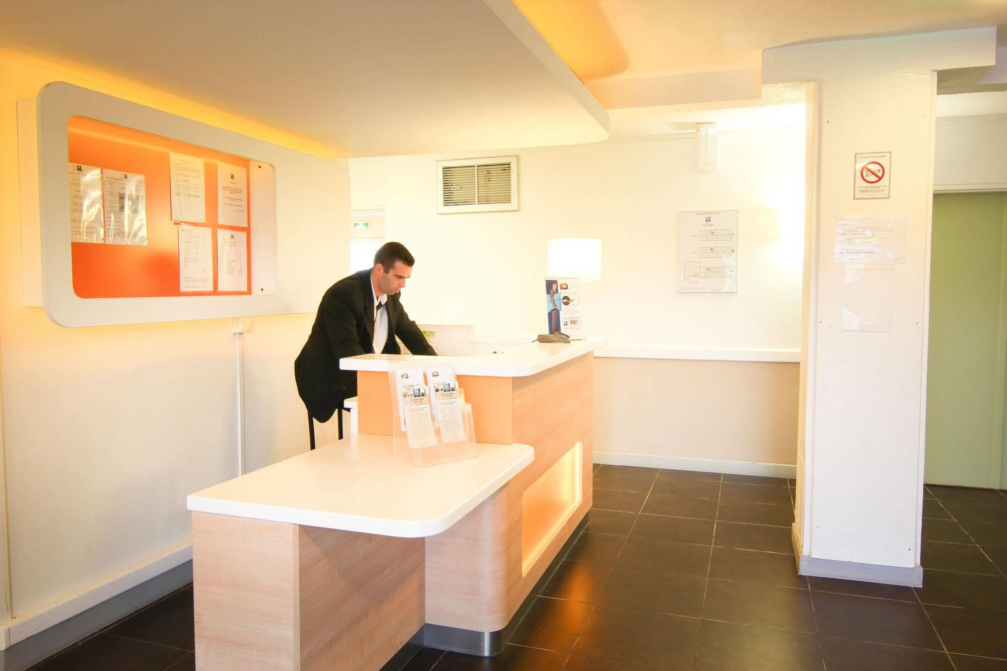 Ibis Budget Châteaudun Dış mekan fotoğraf